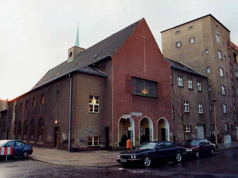 Verwitterter Bau: Die Kirche vor der Instandsetzung 2007