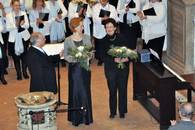 Die Solistinnen Barbara Regnery, Orgel (r.), und die Sopranistin Kathrin Freyburg