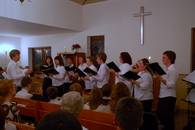 der Frauenchor trugen Lieder zur Adventszeit vor.