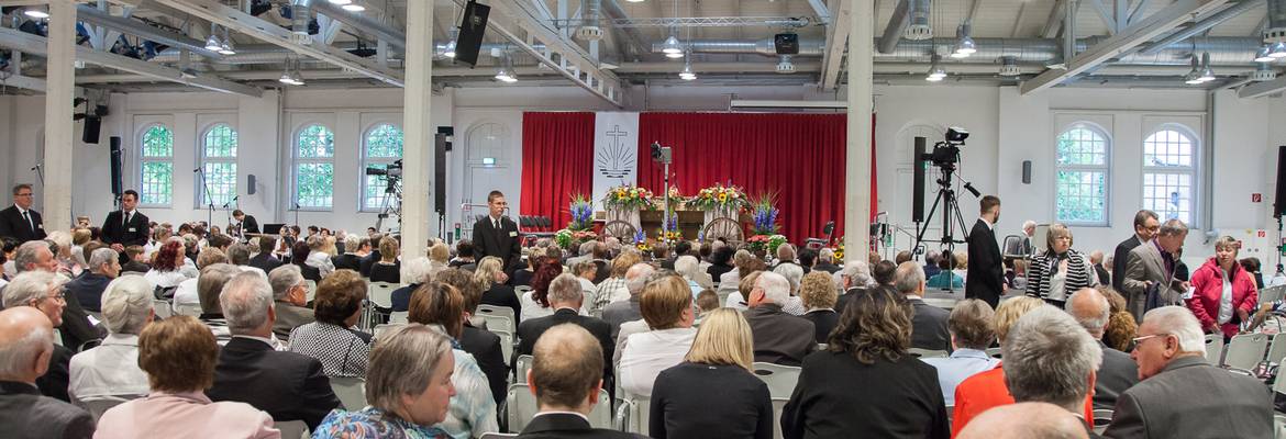 Ort des Geschehens ist die Stadthalle im Familiengarten Eberswalde