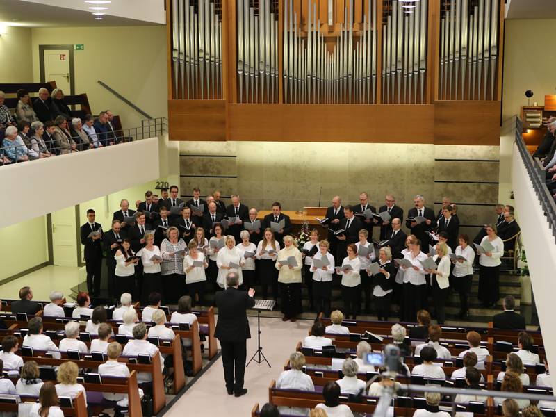 Der Frauen- und Dirigentenchor wird die Motetten übernehmen.