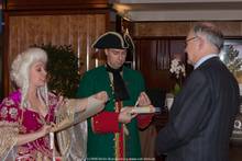 Stammapostel Leber landete Samstag nachmittag in Sankt Petersburg und wurde traditionell mit Brot und Salz begrüßt.