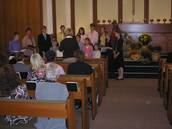Der Kinderchor der Gemeinde beim Vortrag