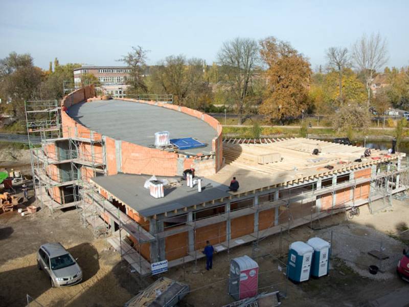 Die Baustelle in der Bauhofstraße: Bis Ende 2011 soll alles fertig sein