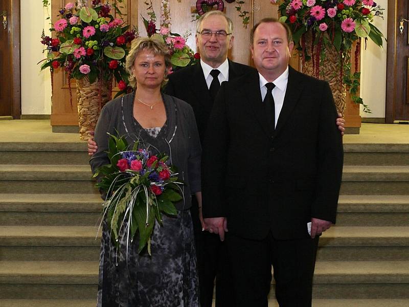 empfingen den Segen zur Silbernen Hochzeit.
