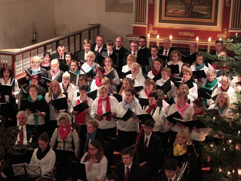 die Chöre und Instrumentalisten in St. Marien.