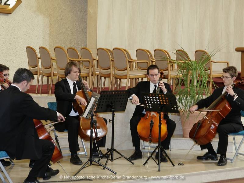 Ein Instrumentalensemble gestaltete den Gottesdienst mit