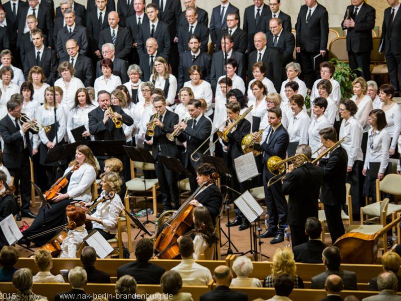 Ein Bläseroktett spielt "Stern, auf den ich schaue"