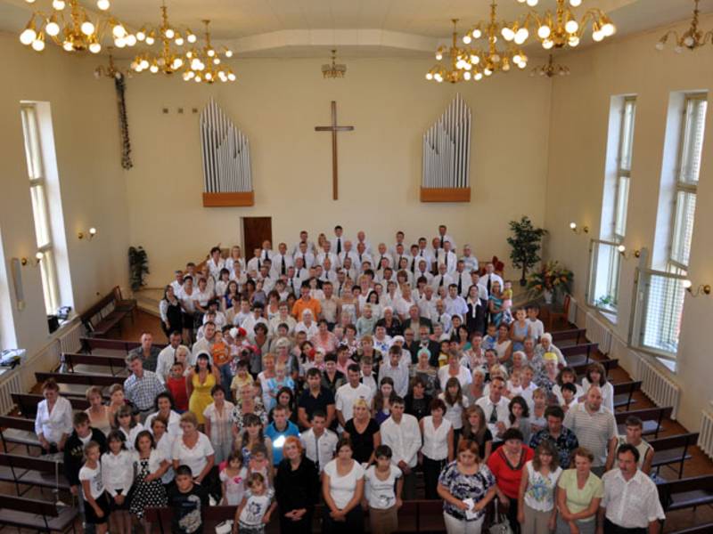 Die Gemeinde in Sterlitamak