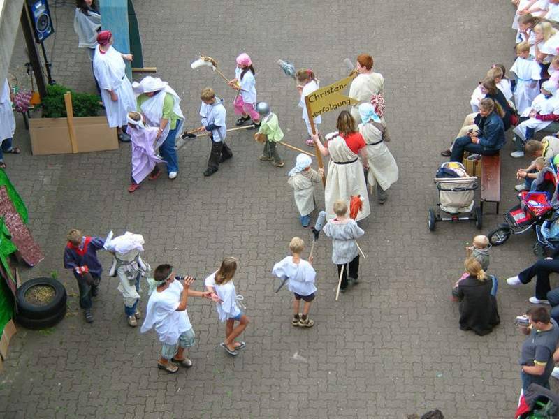 Auch Bedrängnis gehört zum Christsein