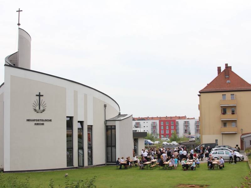 wurden im Kirchengarten verzehrt.