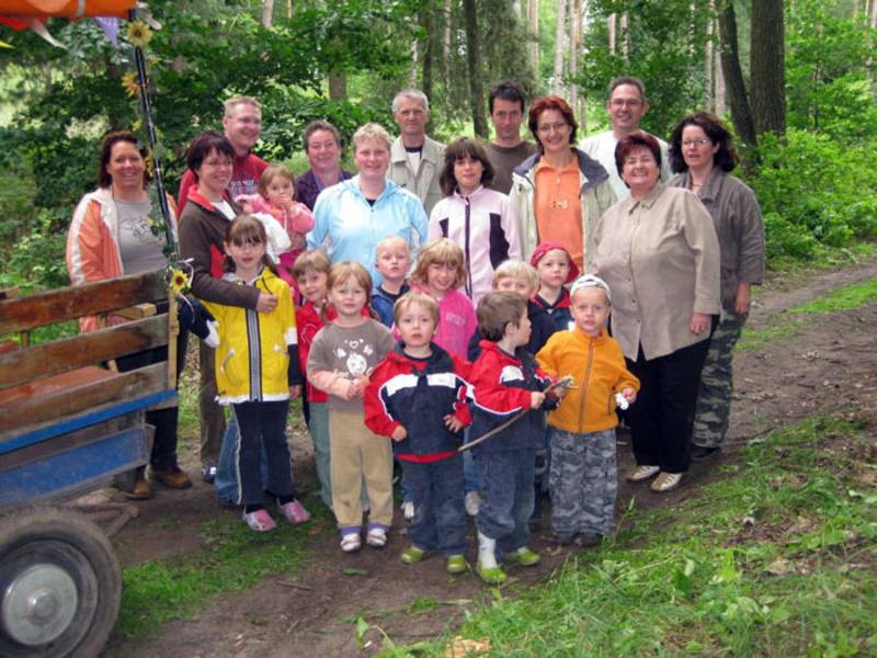 Nach dem Picknick im Wald