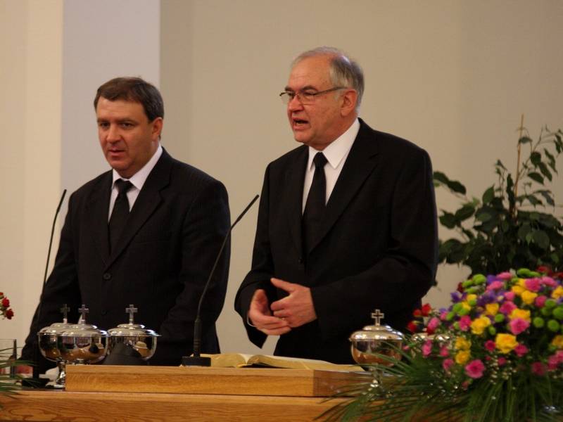 Stammapostel Leber: Nicht abweichen! Der Gottesdienst wurde...