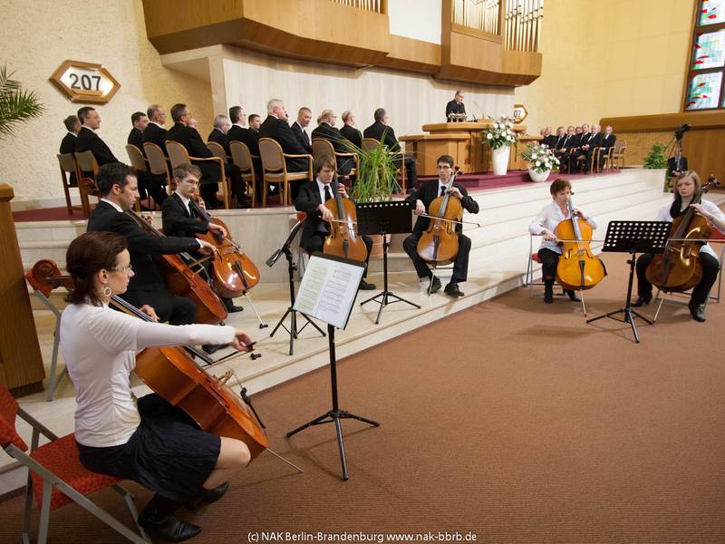 Ein Cello-Ensemble und ...
