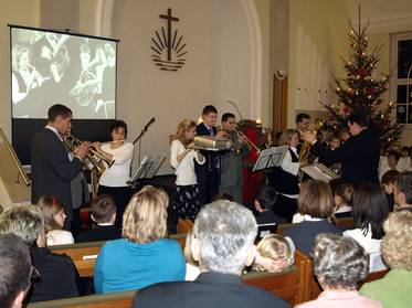Das Blasorchester, hier beim Spielen des Stücks  "Joy to the World"