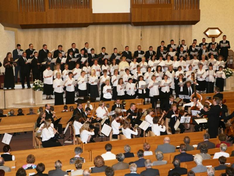 Gemischte Chöre Königs Wusterhausen mit Orchester II
