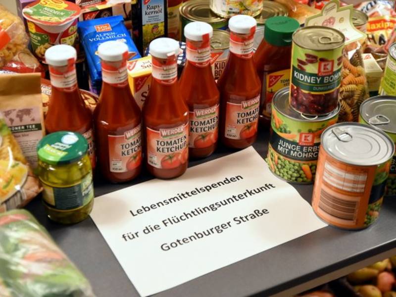 Lebensmittel für die Weddinger Notunterkunft, in der die Geflüchteten die Möglichkeit haben selbst zu kochen