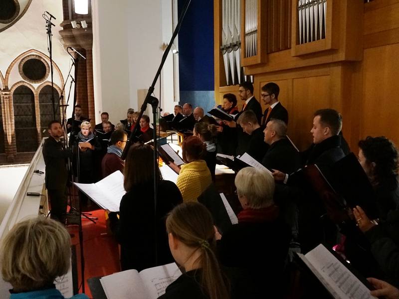 Chor und Orgel beim Vortrag