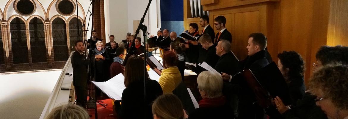 Chor und Orgel beim Vortrag