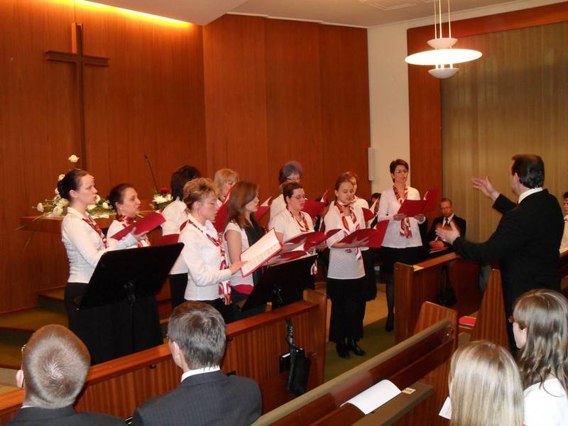 Auch in Schmargendorf bereiten sich Geschwister musikalisch auf den kommenden Sonntag vor.