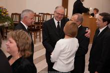 Nach dem Gottesdienst: persönliche Verabschiedung.
