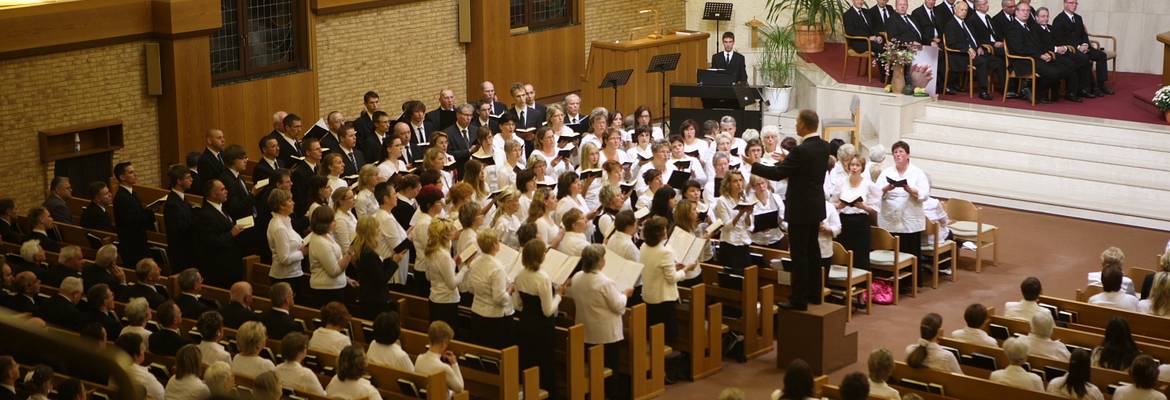 ...der Projektchor Frankfurt (Oder) aus Schuberts Deutscher Messe singt.