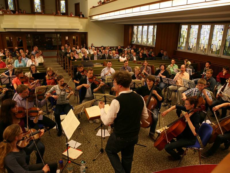 Dirigent Volker Hedtfeld: "Das haben Sie alle schon mal gehört – entweder auf der Stereoanlage, im Konzert oder als Handyklingelton."