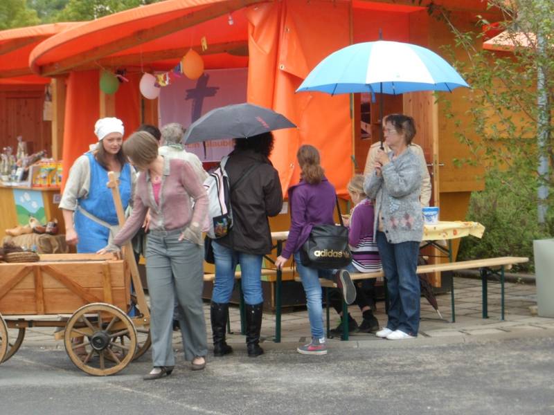 Der Regen konnte das Interesse nicht mindern