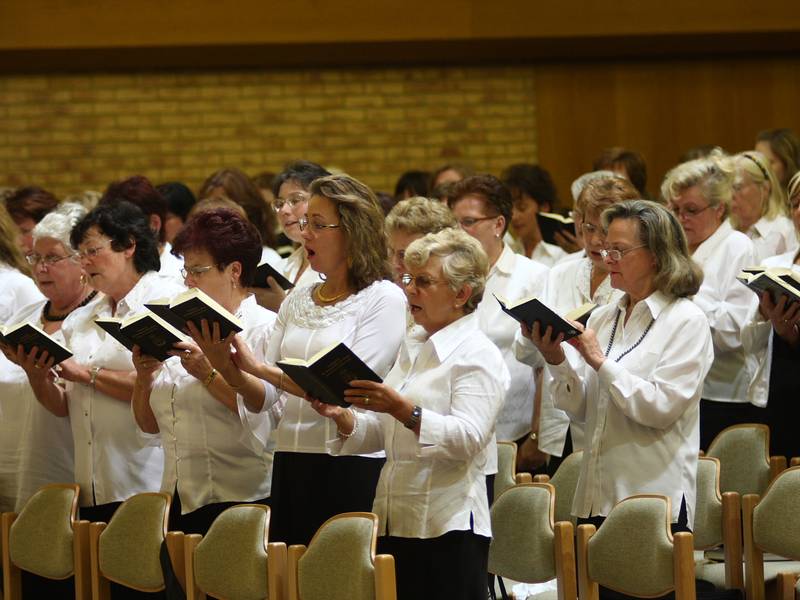 Das Programm wurde vom Schulchor, ...
