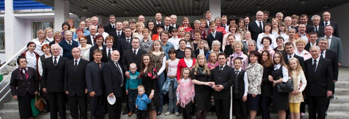 Die Gemeinde in Kamensk-Uralski