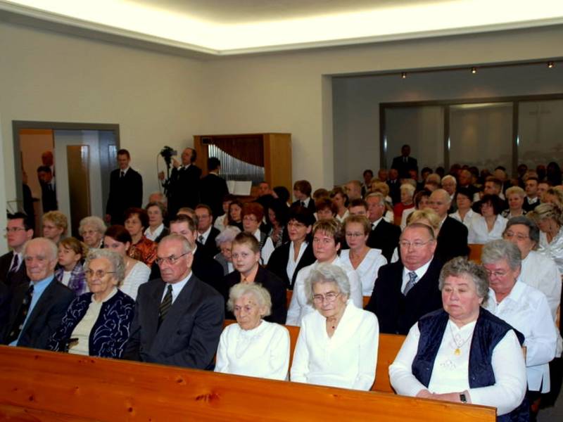 Zur Gemeinde gehören jetzt auch die Geschwister aus Petershagen.