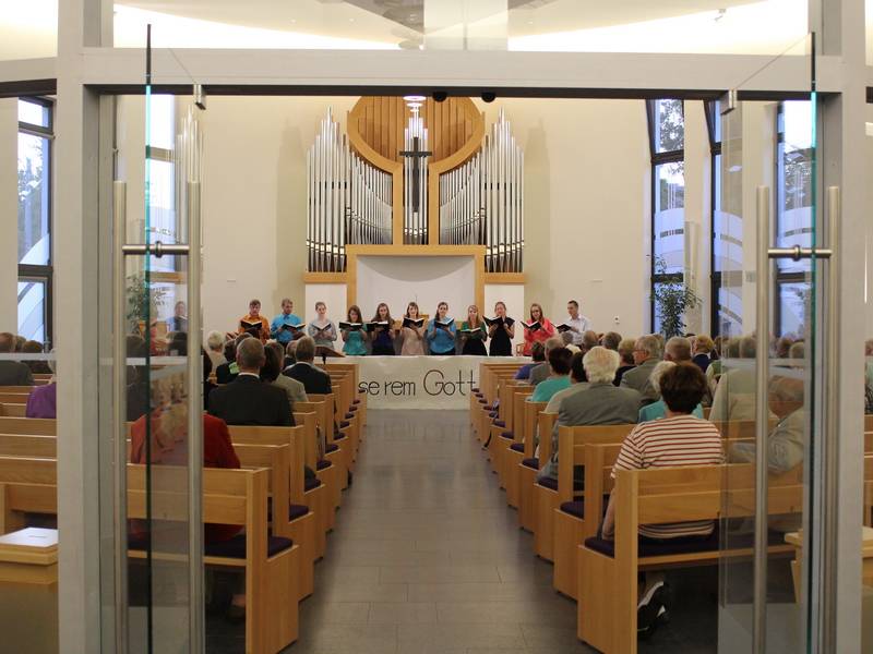 "Anbetend deine Macht und Größe" erklingt vom Jugendchor aus der Deutschen Messe von Franz Schubert