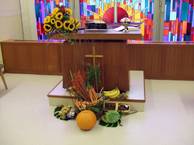 So schmückte die in der Wilmersdorfer Kirche beherbergte afrikanische Gemeinde ihren Altar