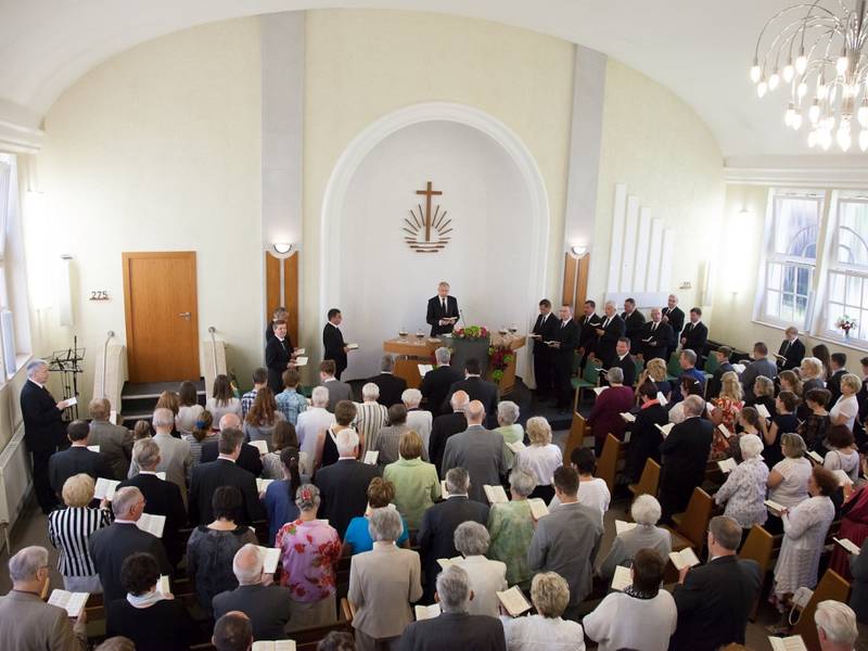 Höhepunkt war der Festgottesdienst mit Bischof Bias.