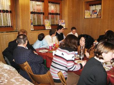 ... sowie Brötchen, Gulaschsuppe und vieles mehr wartete auf die Kladower Gemeindemitglieder bei ihrem ersten Sonntagsbrunch