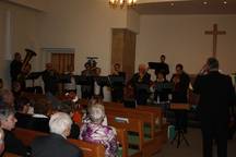 mit dem Bläserchor der evang. Stadtkirchengemeinde gestaltet.