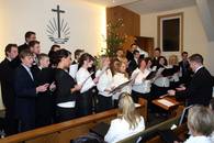 Der Jugendchor erfreut die Zuhörer